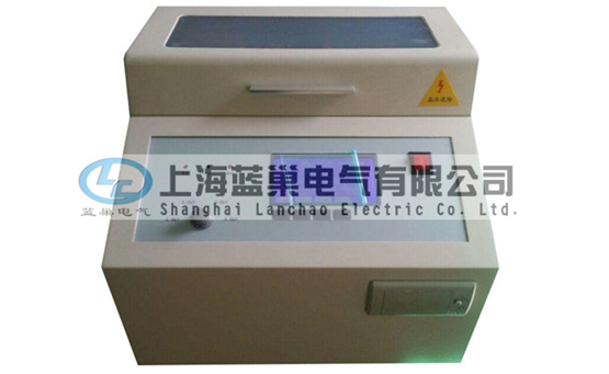 LCY-100B絕緣油介電強度試驗儀是我公司經過多次現(xiàn)場試驗和長期不懈努力，精心開發(fā)的高準確度、全數字化工業(yè)儀器。該機操作簡便，造型美觀大方